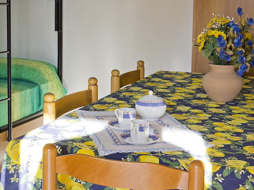 Camping Village Degli Ulivi Маттіната Номер фото